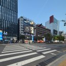 하루커피앤비어 | 강남역 카페 어퍼앤언더-아인슈페너와 말차 피스타치오에 반한 후기