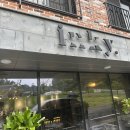 잉키커피(Inky) | 블랙 인테리어가 돋보이는 시흥 카페 잉키커피