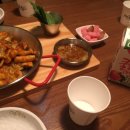 쌈싸먹는 닭발 이미지