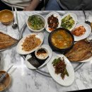 먹거리백반 | 죽도시장 먹거리 대화식당 생선백반 &amp; 수제비골목 칼제비