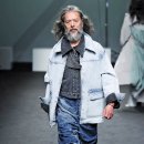 시니어 모델 이미지