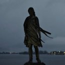 소양강처녀상 앞 이미지