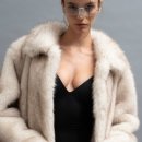 호텔자라(HOTEL JARA) | 골반원탑 유나의 힙한 퍼자켓 스타일링, 생각보다 가격 괜찮네?