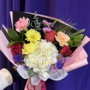 향기나는 화원 이미지