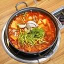 동네커피 앞 횡단보도 이미지