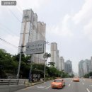 브라운스톤 앞 버스정류장 이미지