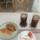 시즌모먼트 | 상봉 카페 :: 소금빵이 맛있지만 비싼 주택개조카페 '시즌모먼트' 내돈내산 후기