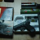 Glock 23F Semi & Full auto pistol. 이미지