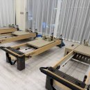 인투 필라테스 리포머 풀구성(샌드 베이지) 4개 판매 이미지