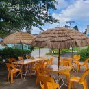 노을에 기댄 언덕 이미지