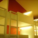 호스텔 케이팝 이미지