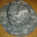 휴대용 약초괭이.뱀물림방지용 각반.약초앞치마.전자저울 미군 acu오리지날 중고군복 판매 이미지