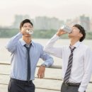 신장 망가지고 혈압 솟구쳐” 에너지 음료 마시면 안 되는 사람은? 이미지