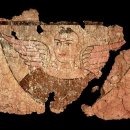 실크로드 불교미술 벽화 건다라 고고학 새로운 발견: 실크로드를 날고 있는 천사의 영상 이미지
