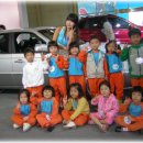 푸른자동차 이미지