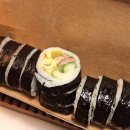 김밥집 | 합정동 제대로 된 김밥집 우엉 후기 편리한 포장 예약으로 안 기다려도 됩니다.
