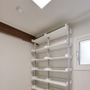 세븐일레븐 덕양옥빛15단지점 | 고양 옥빛15단지풍산 23평 | 20평대 인테리어 | 오픈 선반장 | 슬라이딩 도어 | 모루 유리 | 월넛...