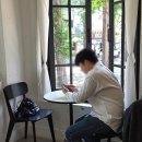 디배따(DIBETTA) | 창원가로수길 카페 '디배따', 가로수길 뷰 감상하기 좋은 핸드드립 맛집