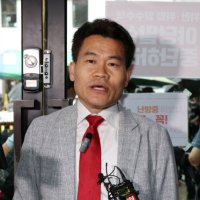 전한길 “尹 버리면 장동혁 바로 버린다” 조건부 지지