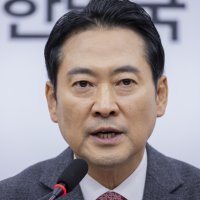 장동혁 "계엄 입장 바꿀 생각 없어…계속 요구는 정치적 의도로 볼 수밖에"