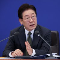 [JTBC 여론조사] 이 대통령 긍정평가 67%, 신년조사 보다 5%p 상승...이번 지방선거의 성격, 국정안정론 51% vs 정부 견제론 36%