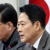 민주 "장동혁 대표, 양심 있다면 본인 6주택부터 팔라"