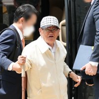 [단독] 신천지 내부는 ‘전쟁·비상’ 교육…“이만희 구속 후계·분파 변수”