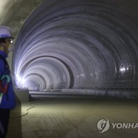 [단독] GTX 삼성역 철근 누락, 기둥에 철판 덧대 보강한다…개통 지연될듯