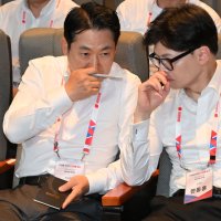 국힘 “‘당게’ 작성자 확인 중”…한동훈 “코너몰린 장동혁”