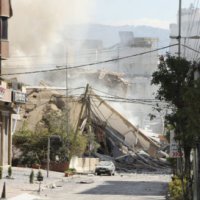 '외부선 전쟁, 내부는 통제'…쇠퇴하는 강대국 힘에 의존