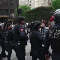 미국인 62% "트럼프 국정수행 지지 안해"...재임중 최고치