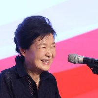 與 "국힘 김민수 '박근혜 탄핵은 정치적 선고' 망언…탄핵 불복인가"