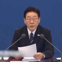 [속보] 이 대통령 "세월호 희생자 명복...비극 발생하지 않도록 최선"