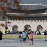 "왜 땀나지?" 역대 10월 최고기온 기록, 서울 30.1도였다 [날씨]