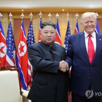 金총리 "트럼프, 김정은 만남 방중 때 혹은 이후일 수 있다 해"(종합)