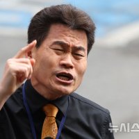 전한길 "장동혁, 절윤하면 지지 못해"…국힘 결의문에 반발