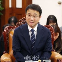 [속보] 한병도, 선관위 '투표지 부족 사태'에 "노태악 사퇴해도 국정조사 추진"