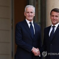 노르웨이 총리 "프랑스 핵우산 합류할 것"