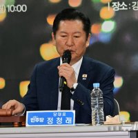 정청래, 노무현 묘역 찾아 "노짱님, 검찰개혁 보고드린다"…권양숙 여사도 예방(종합2보)
