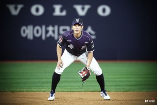 황재균 은퇴경기 수원 관련 이미지