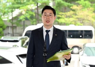 국회 기자회견 장면