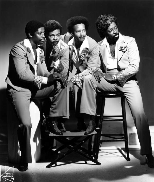 Kiss and say good bye / Manhattans