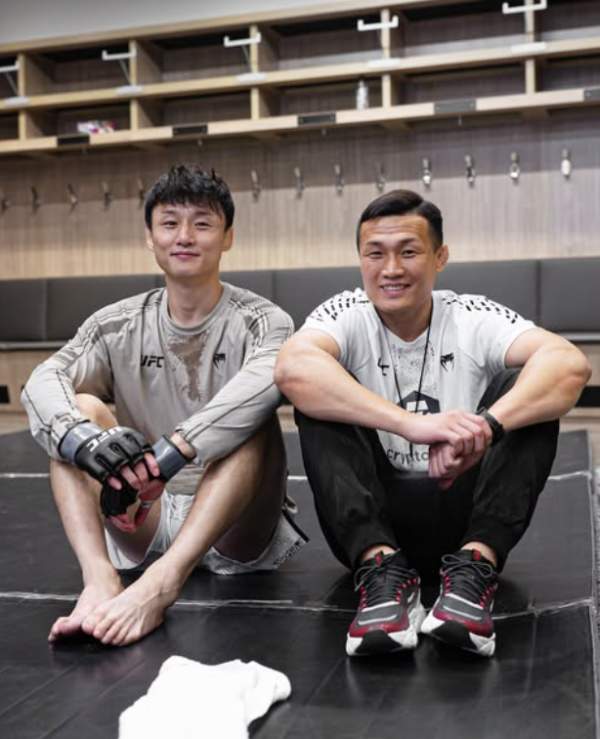 네이버_최두호 핏불 TKO패