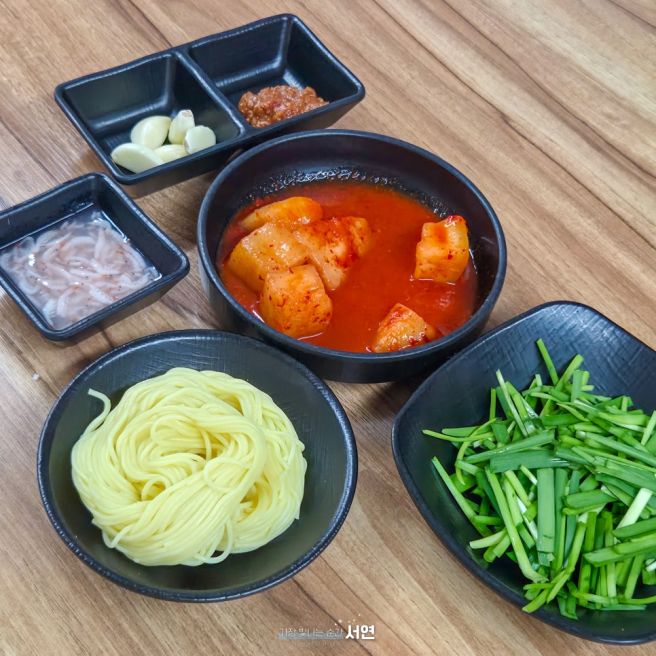 부산 서면 국밥거리 포항돼지국밥 블루리본 맛집 맛있어!