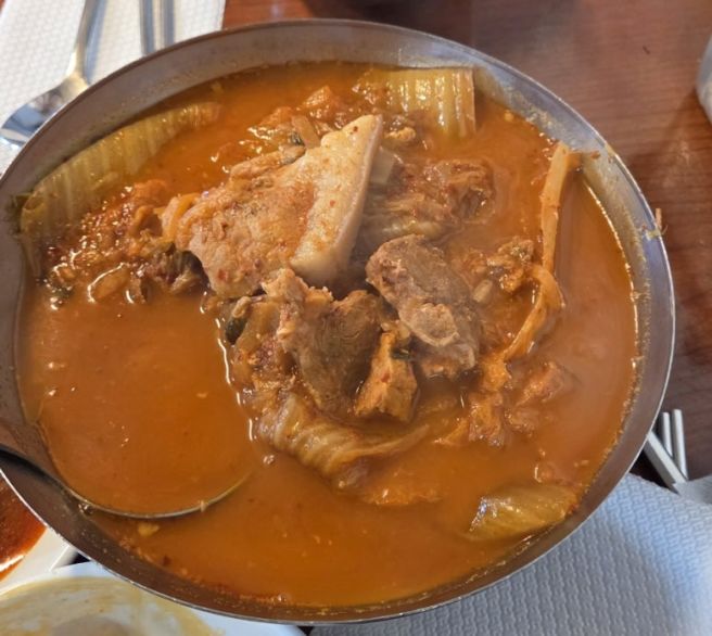 [마포 맛집] 14년 전 연애 세포 소환! 마포 굴다리 식당 인생 김치찌개 영접기