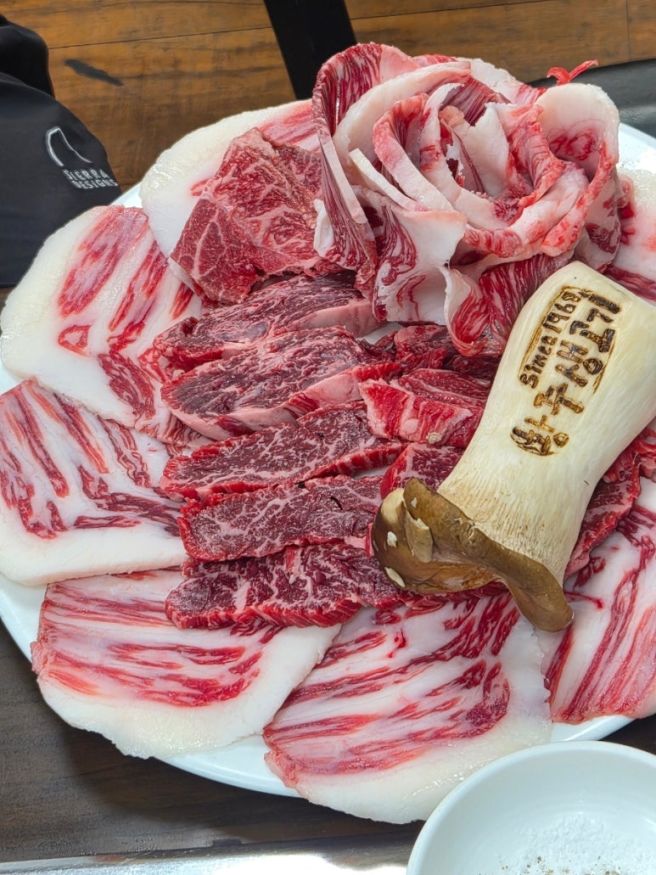 동두천맛집 찐로컬맛집 한우맛집 [황주생고기/할매우동]