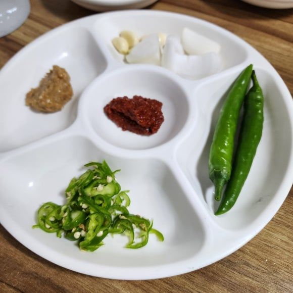 비 오는 날에도 줄 서는 영주 맛집! 넓은 주차장과 푸짐함에 반한 '시장순대' 솔직후기