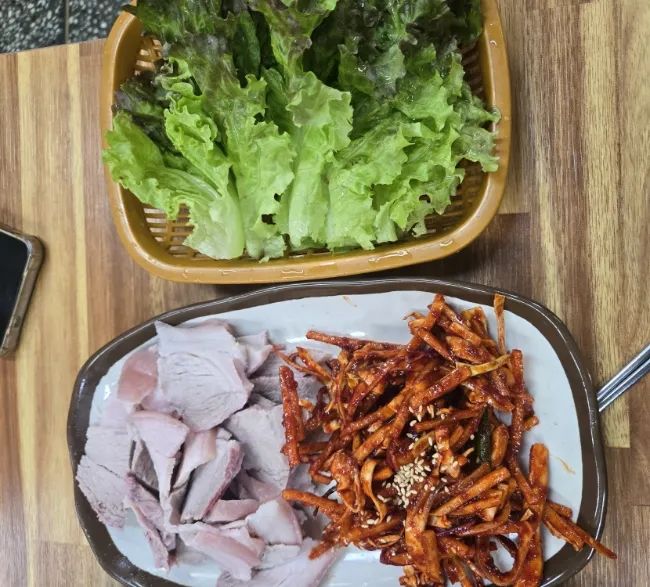 하양 맛집 추천! 꿈바우시장 남일식당 돼지수육 오징어무침 세트 솔직 후기