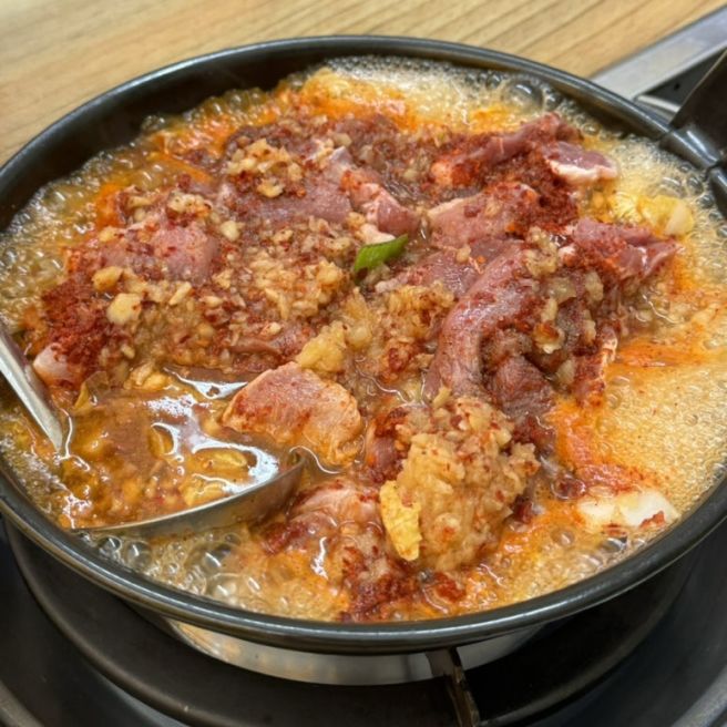 [구미맛집]현지인 인정! 국물 끝판왕 돼지찌개 맛집 '도산식육식당'