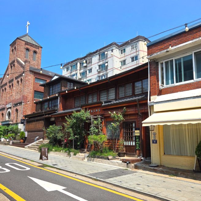 “시간이 멈춘 듯한 골목” 인천 개항장거리 관동오리진 카페